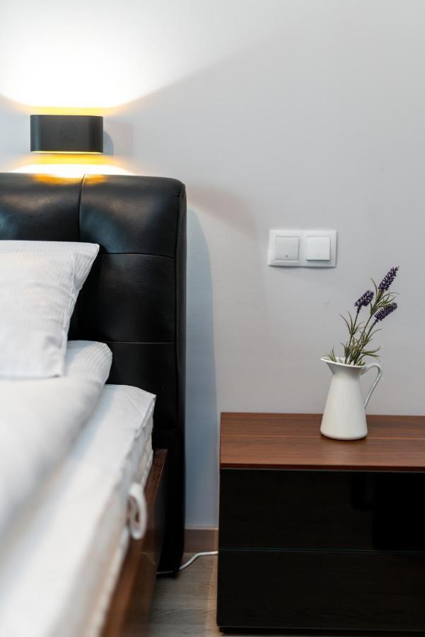 Apartments Poznan Towarowa By Noclegi Renters Esterno foto